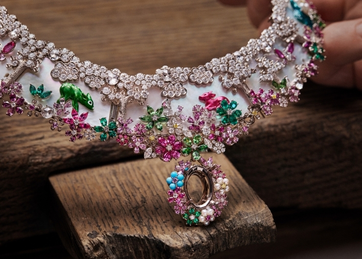 奇想織夢，瑰寶載藝｜DIOR以破格工藝詩意演繹Diorexquis高級珠寶系列