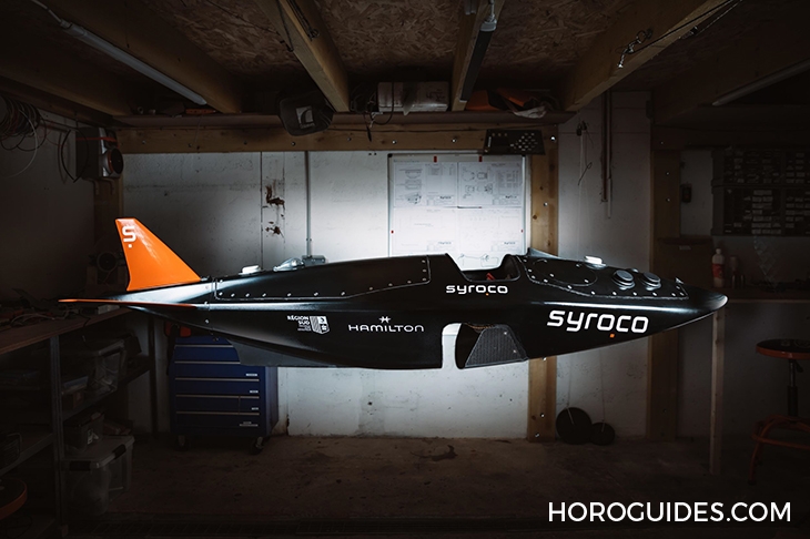 HAMILTON - KHAKI NAVY - H82385340 - 以無碳高速艇為靈感，Hamilton卡其海軍系列Scuba腕錶特別版