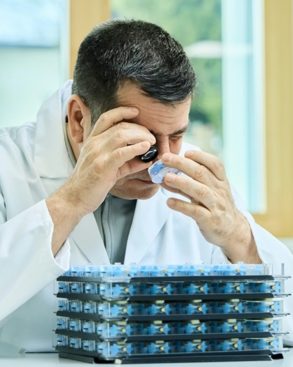 OMEGA - COSC推出「Excellence Chronometer」新認證,天文台標準50年後正式升級