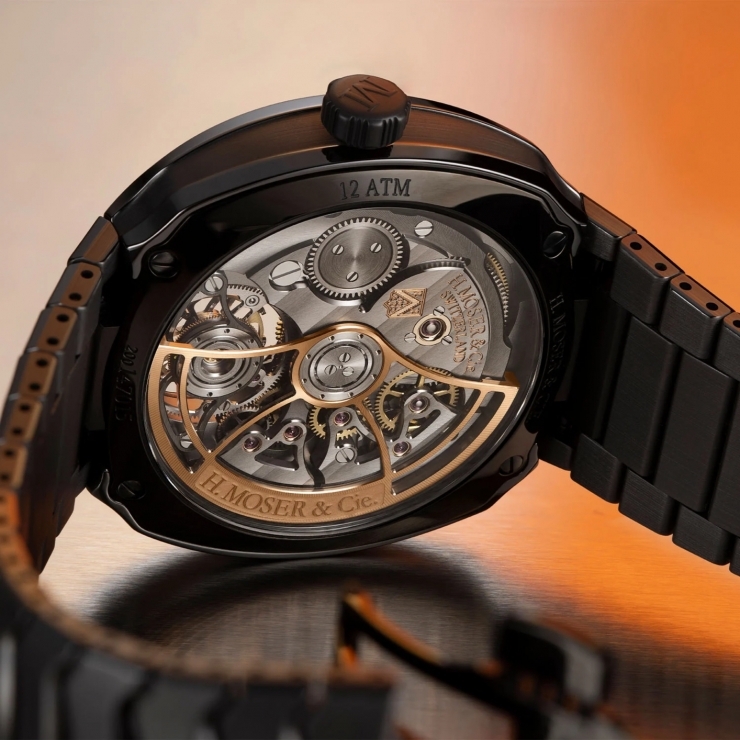 H. MOSER & CIE - 灰黑陶瓷綻紅焰：H. Moser & Cie. 首款全陶瓷 Streamliner 陀飛輪登場