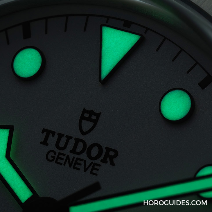 TUDOR - BLACK BAY - M79470-0004 - 平民版勞力士Explorer II白面款！TUDOR帝舵表Black Bay Pro推出蛋白色錶面