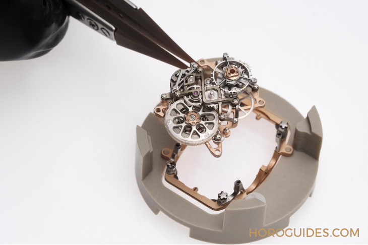 RICHARD MILLE - LIMITED EDITION - RM 75-01 - 漫遊藍寶石水晶海洋！RICHARD MILLE推出三款RM 75-01飛行陀飛輪藍寶石水晶腕錶