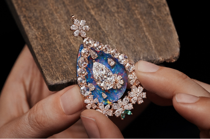 DIOR - 奇想織夢，瑰寶載藝｜DIOR以破格工藝詩意演繹Diorexquis高級珠寶系列