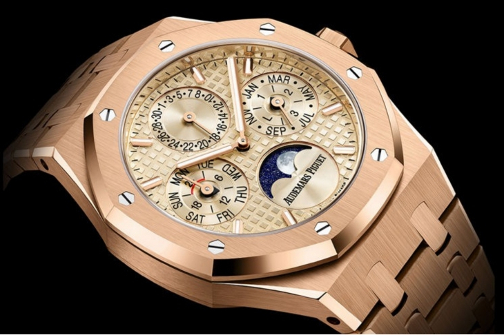 AUDEMARS PIGUET - ROYAL OAK - 26684OR.OO.1356OR.01 - AP萬年曆首見38mm！愛彼推出Royal Oak及Code 11.59系列三款38mm萬年曆新錶，同步升級新機芯