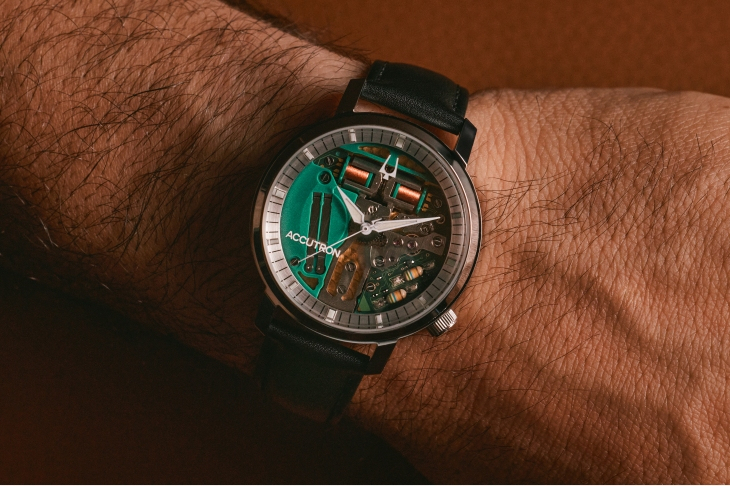 BULOVA - 「嗡」一聲，傳奇音叉穿越65年歸來！ACCUTRON推出新一代音叉腕錶Spaceview 314