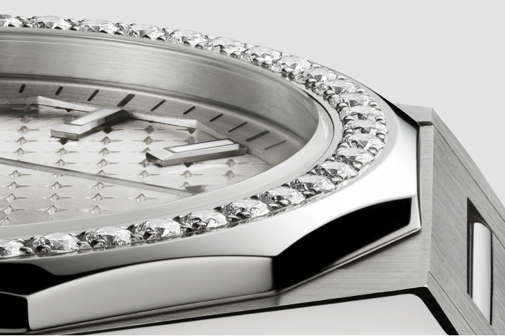 ZENITH - DEFY - ZENITH Defy A3642傳奇重現、高振頻機芯再綻光彩 |  LVMH Watch Week 2026新作一覽