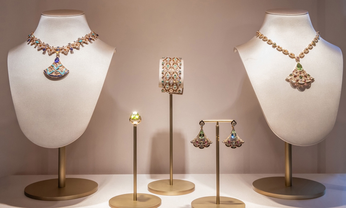 BVLGARI - OCTO - 104175 - 觸動人心的彩寶魅力｜BVLGARI年度頂級珠寶暨複雜腕錶展