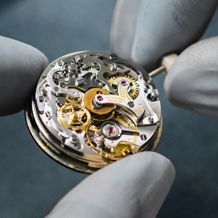 UNIVERSAL GENEVE - COMPAX - JU281121A1X1 - Universal Genève Tribute to Compax 回歸！致敬「Nina Rindt」的傳奇計時腕錶