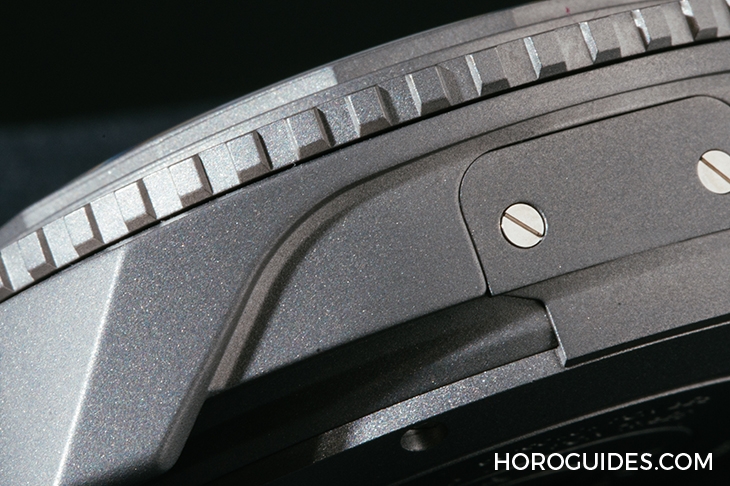 FAVRE-LEUBA - RAIDER - 00.10105.06.45.45 - 隨身測高專家,地表最強高度腕錶-Raider BIVOUAC 9000