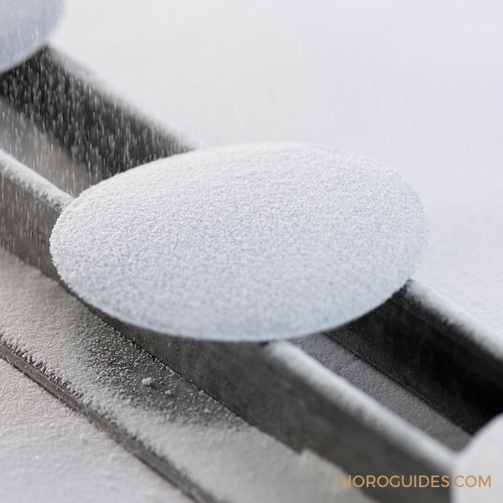 ULYSSE NARDIN - CLASSIC - 8150-111-2/AMERICA - 經典、彌新， 雅典錶的琺瑯工藝