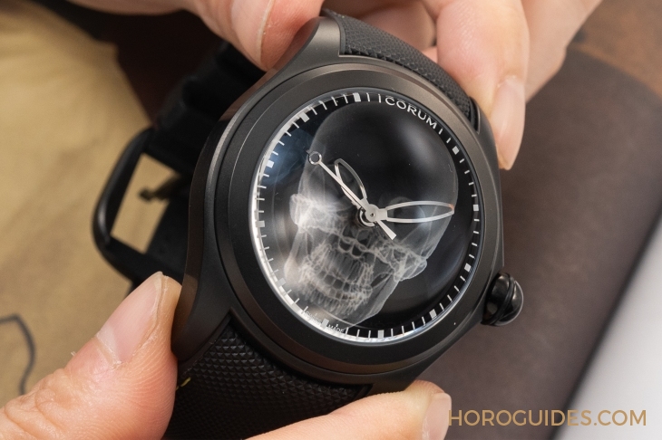 CORUM - BUBBLE - L082/04270 - 大膽狂放!泡泡裡的幽冥綠光|Corum Bubble X Ray自動腕錶