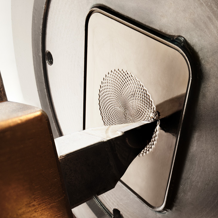 JAEGER-LECOULTRE - REVERSO - Q39434E1 - 翻轉之間，機械結構與珍稀工藝的登峰交會：積家Reverso高複雜旗艦級腕錶