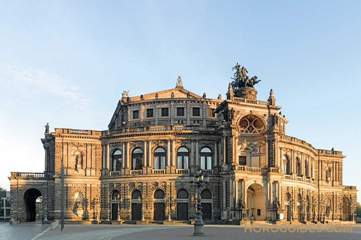 A. LANGE & SÖHNE - LANGE 1 - 191.063 - 朗格Lange 1問世30週年，獻給知音藏家的罕見玫瑰金藍面