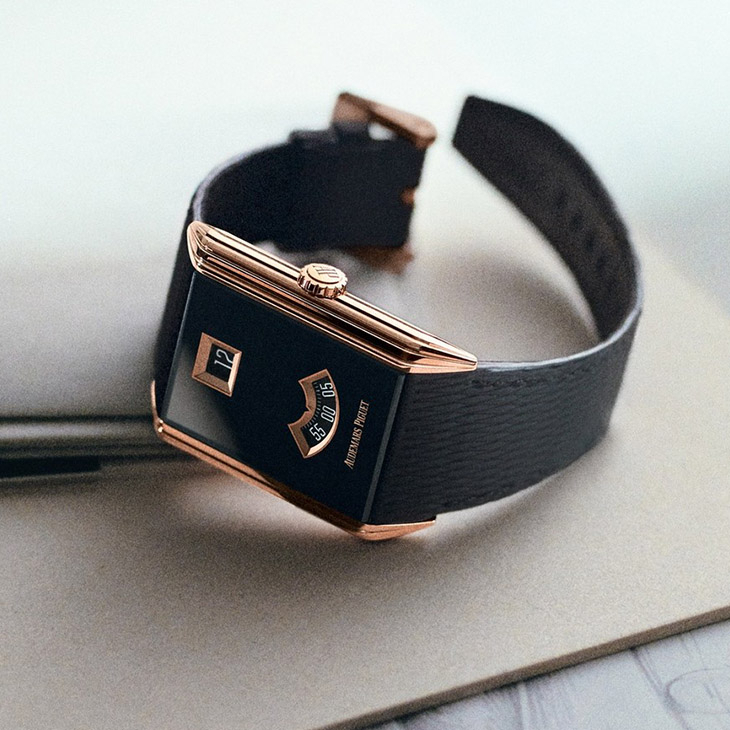 AUDEMARS PIGUET - ROYAL OAK - 26674CD.OO.1225CD.01 - AP愛彼新錶重點分析:自製機芯、經典重塑,讓當代時計合適佩戴的創新推進