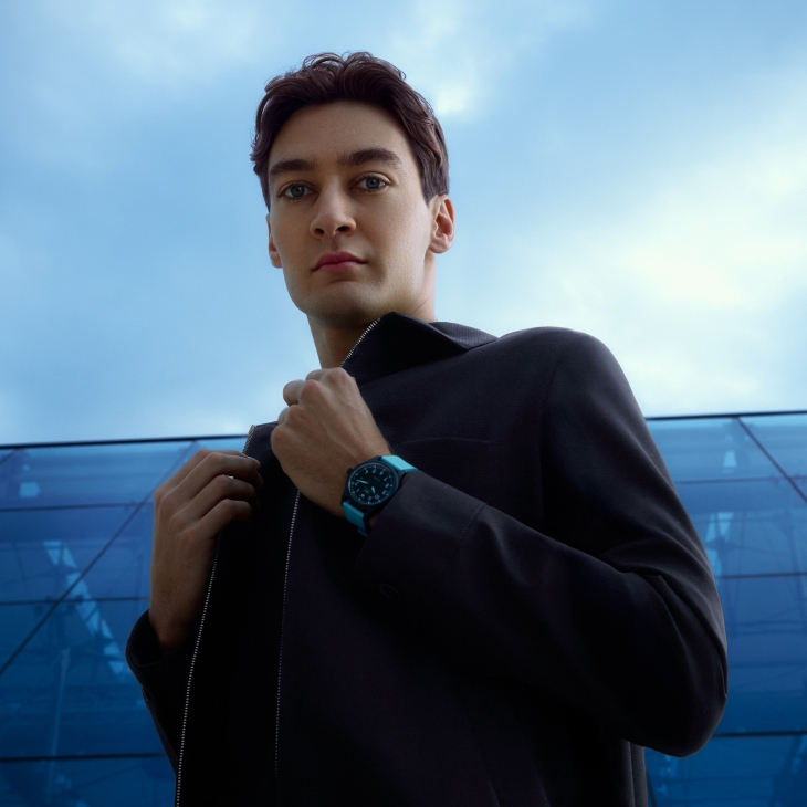 IWC - PILOT - IW389411 - IWC聯手George Russell打造限量飛行員腕錶，致敬F1賽道精神