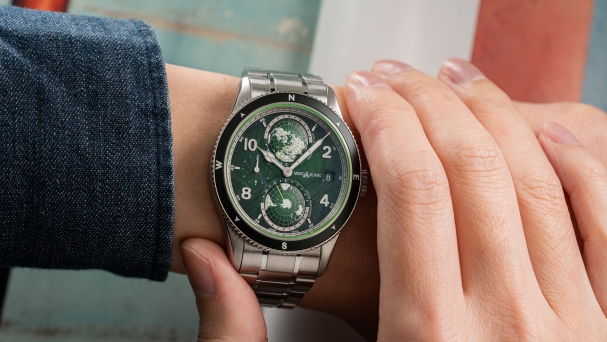 帶領MONTBLANC腕錶走出戶外的冰川主題腕錶